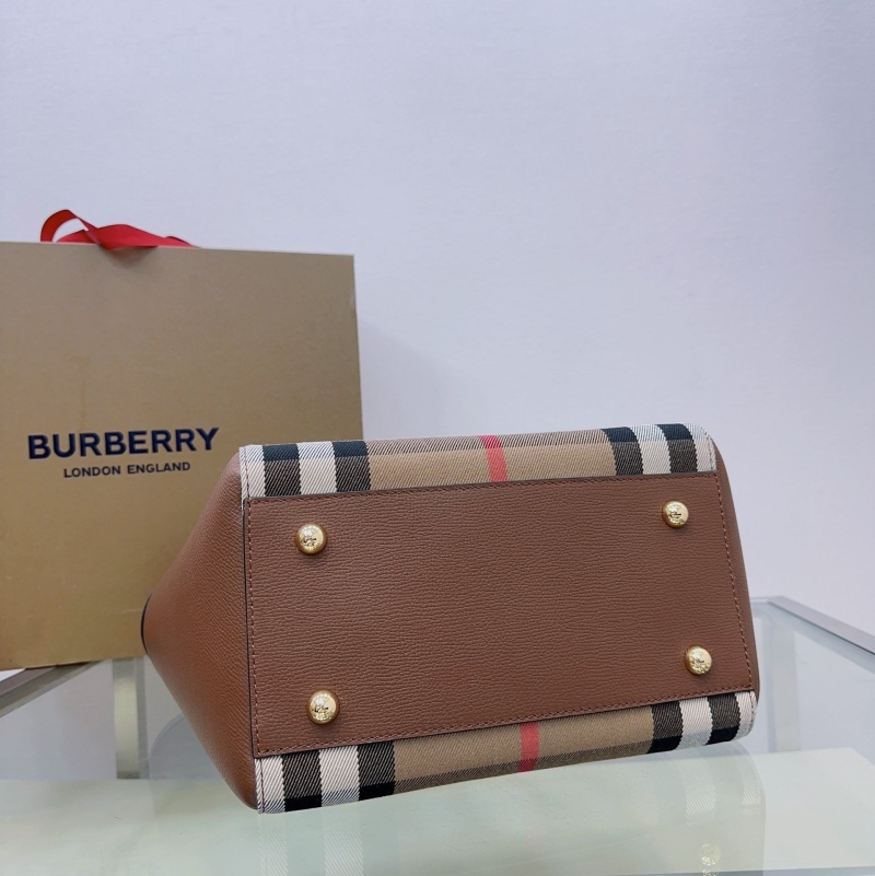 Bv*b*rry shopping bags